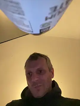 Snapshot of Arthur2288@xh chatting on February 5, 2026, 5:17 pm Arthur2288xh online show from February 5, 2026, 5:17 pm