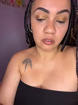 DestineeJayde online show from November 28, 2025, 7:44 am