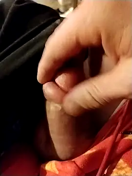 Snapshot of fukurbutt chatting on December 2, 2024, 11:01 am fukurbutt online show from December 2, 2024, 11:01 am