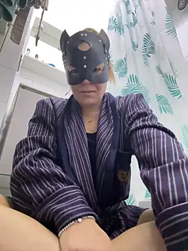 Snapshot of LadyScarlett-xk chatting on January 20, 2025, 8:19 am LadyScarlett-xk online show from January 20, 2025, 8:19 am