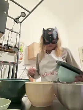 Snapshot of LadyScarlett-xk chatting on March 21, 2025, 5:02 pm LadyScarlett-xk online show from March 21, 2025, 5:02 pm