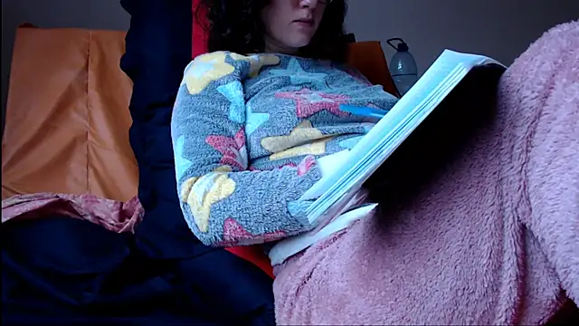 vaders daughter online show from November 4, 2025, 1:21 pm