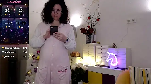 vaders daughter online show from December 16, 2025, 5:23 am