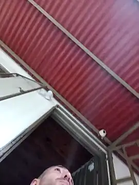 sebasxx97 online show from March 5, 2025, 12:11 pm