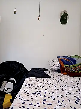 sebasxx97 online show from October 23, 2025, 3:44 pm