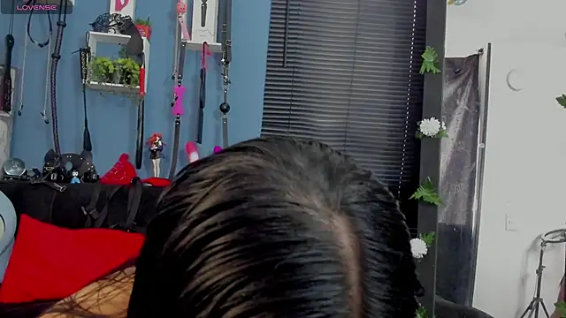 Alaia Asuka online show from January 24, 2025, 5:32 pm