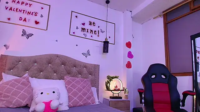 AnnieNasty online show from March 4, 2025, 7:11 pm