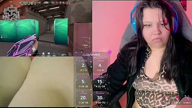 crystal7u7 online show from January 14, 2025, 8:41 am