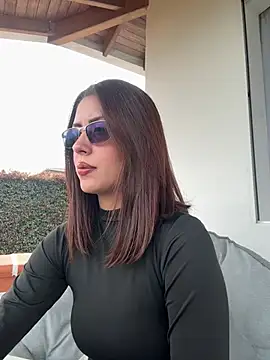 EmaSaenz online show from March 2, 2025, 8:29 pm