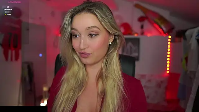 Snapshot of Alexis___Texas chatting on September 14, 2025, 6:07 pm Alexis   Texas online show from September 14, 2025, 6:07 pm