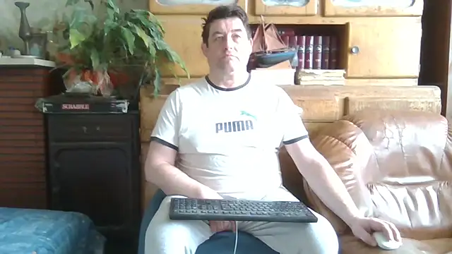 sympatrique online show from February 15, 2025, 9:49 am