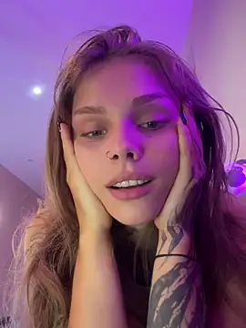 Snapshot of HumbleJess chatting on December 28, 2024, 9:42 am HumbleJess online show from December 28, 2024, 9:42 am