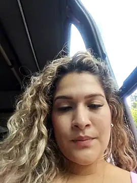 Sara smiiith211 online show from March 1, 2025, 9:48 pm