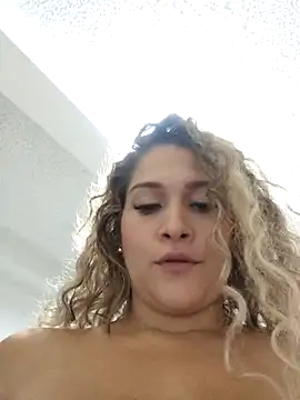 Sara smiiith211 online show from March 2, 2025, 4:07 am