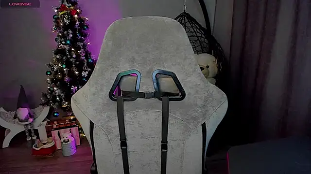 lily williamss online show from January 14, 2025, 3:11 am