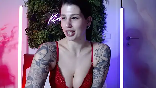 Snapshot of KiraKane1 chatting on February 13, 2025, 8:38 am KiraKane1 online show from February 13, 2025, 8:38 am