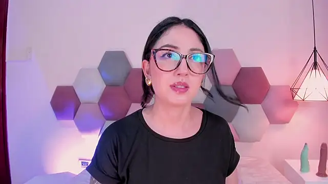 Emilywatsonn online show from March 6, 2026, 12:29 am