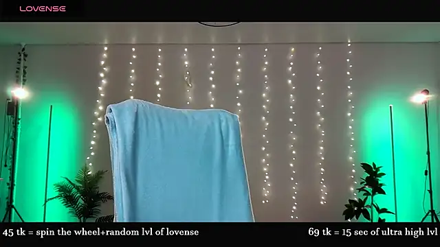 Alicia x art online show from March 25, 2026, 10:05 pm