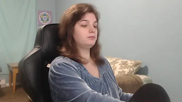 TreeJeanne online show from December 31, 2024, 7:40 pm