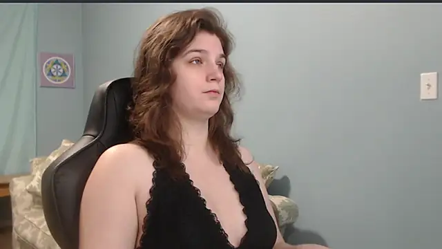 TreeJeanne online show from January 1, 2025, 5:33 pm