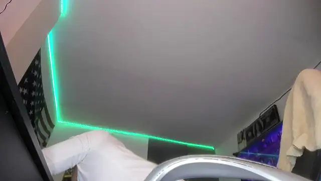 charlie hotxxx online show from October 4, 2025, 7:06 am