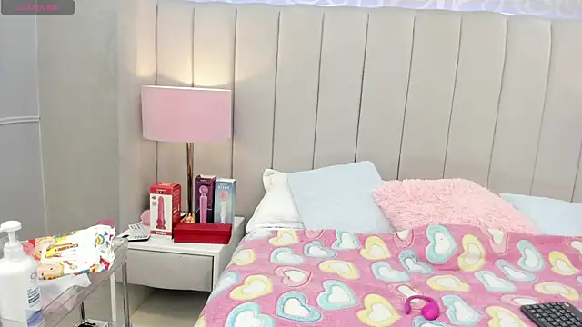 Kendaal Doshi online show from December 19, 2025, 12:23 pm