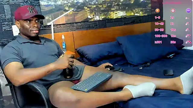 thomas santtos1 online show from February 13, 2025, 11:26 pm