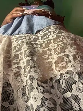 Cherrytowild online show from February 19, 2025, 9:39 am