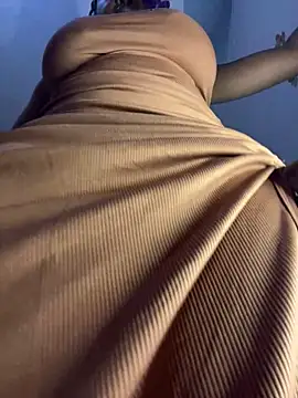 Cherrytowild online show from February 14, 2026, 11:51 am