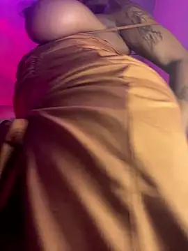 Cherrytowild online show from April 3, 2026, 6:22 am