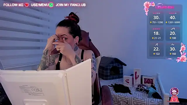 Domina Deivis online show from March 3, 2025, 6:26 am