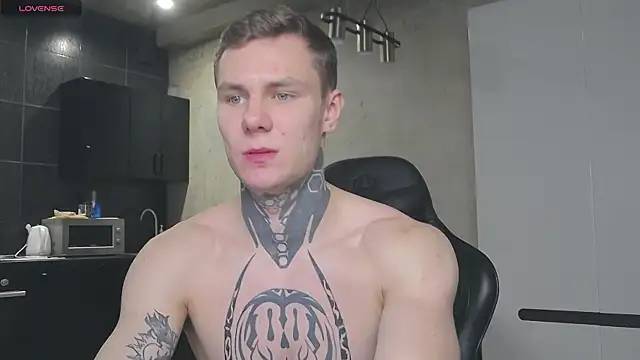 Snapshot of Lechery_boy chatting on January 8, 2025, 11:32 am Lechery boy online show from January 8, 2025, 11:32 am