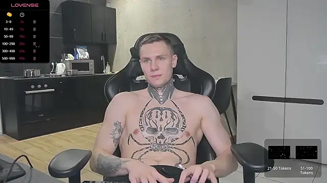 Snapshot of Lechery_boy chatting on January 22, 2025, 5:06 pm Lechery boy online show from January 22, 2025, 5:06 pm