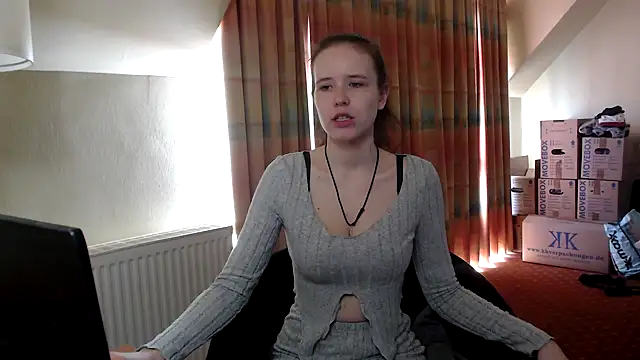 Snapshot of Princess-Lilly chatting on January 12, 2025, 12:44 pm Princess-Lilly online show from January 12, 2025, 12:44 pm