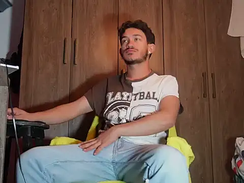 FelipheLive online show from February 25, 2026, 6:34 am