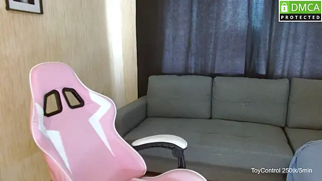 Snapshot of Linda_Ernestine chatting on June 9, 2026, 8:04 am Linda Ernestine online show from June 9, 2026, 8:04 am