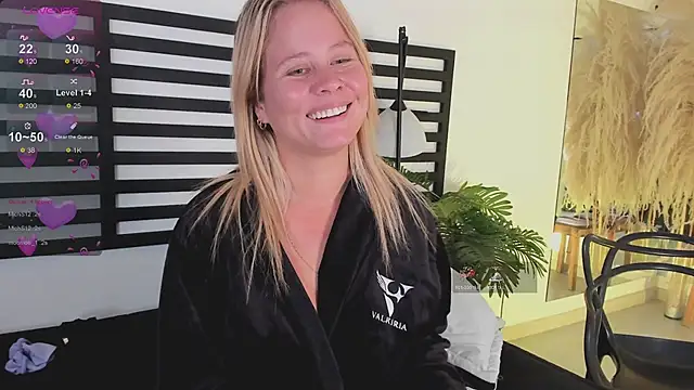 stefanny ruiz  online show from December 27, 2024, 3:59 pm