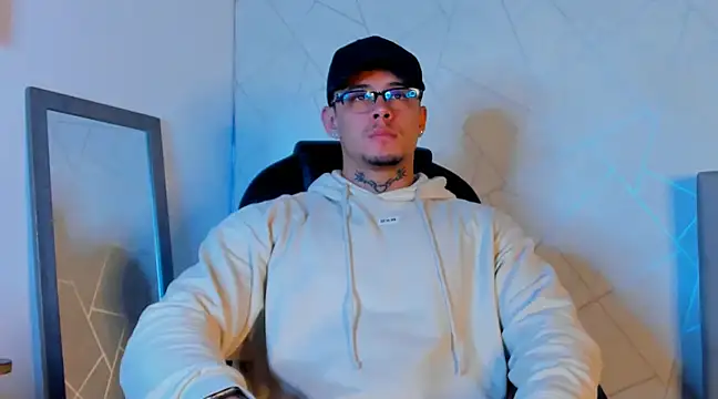 NoahhBrown online show from February 20, 2025, 3:34 am