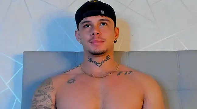 NoahhBrown online show from March 14, 2025, 5:59 am