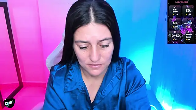 Saskyaa online show from November 2, 2025, 3:47 pm