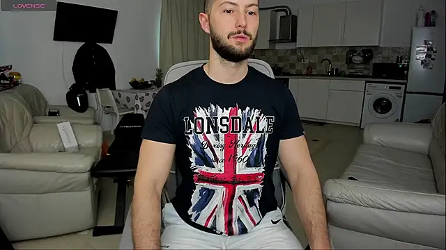 ZackFraser online show from March 21, 2025, 5:43 am