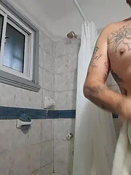 DonVillanova online show from January 7, 2026, 11:18 pm