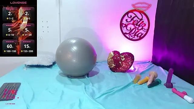 cleopatraa online show from February 19, 2025, 6:43 pm