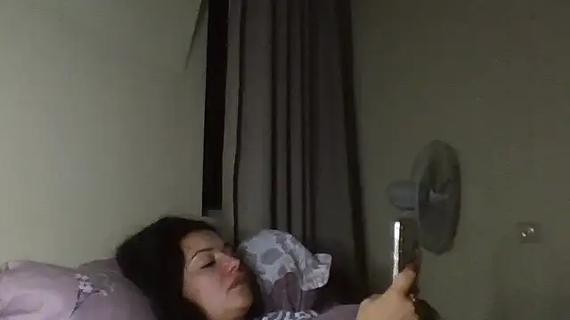 Snapshot of Linusya chatting on October 11, 2025, 5:33 pm Linusya online show from October 11, 2025, 5:33 pm