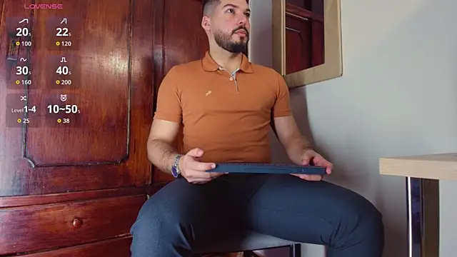 HenryBenso online show from October 9, 2025, 4:38 pm