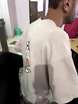 Snapshot of mujraboii chatting on October 15, 2025, 12:55 am mujraboii online show from October 15, 2025, 12:55 am