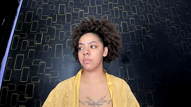 Alika01 online show from February 24, 2025, 8:25 pm