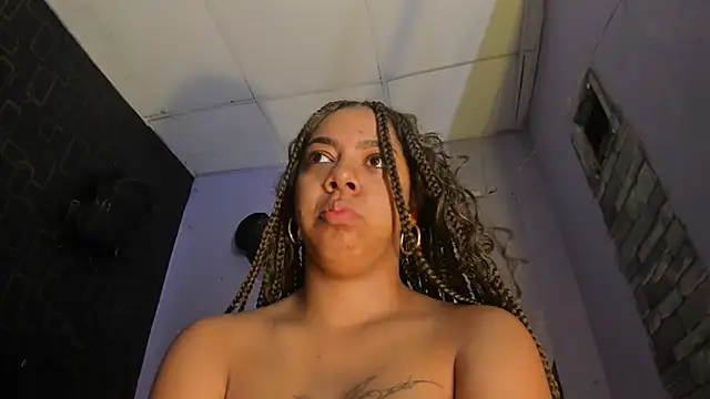 Alika01 online show from March 2, 2025, 1:27 pm