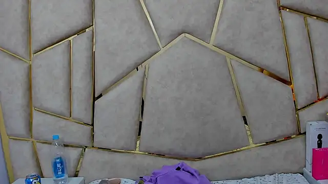 Kloe Candy1 online show from February 3, 2026, 4:43 am