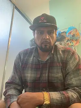 MrDickUdown24 7 online show from March 4, 2025, 9:54 pm